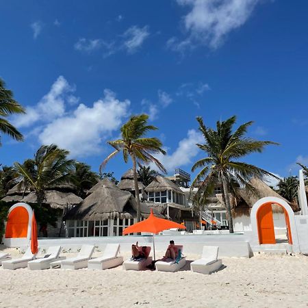 Shambala Beach House 툴룸 외부 사진